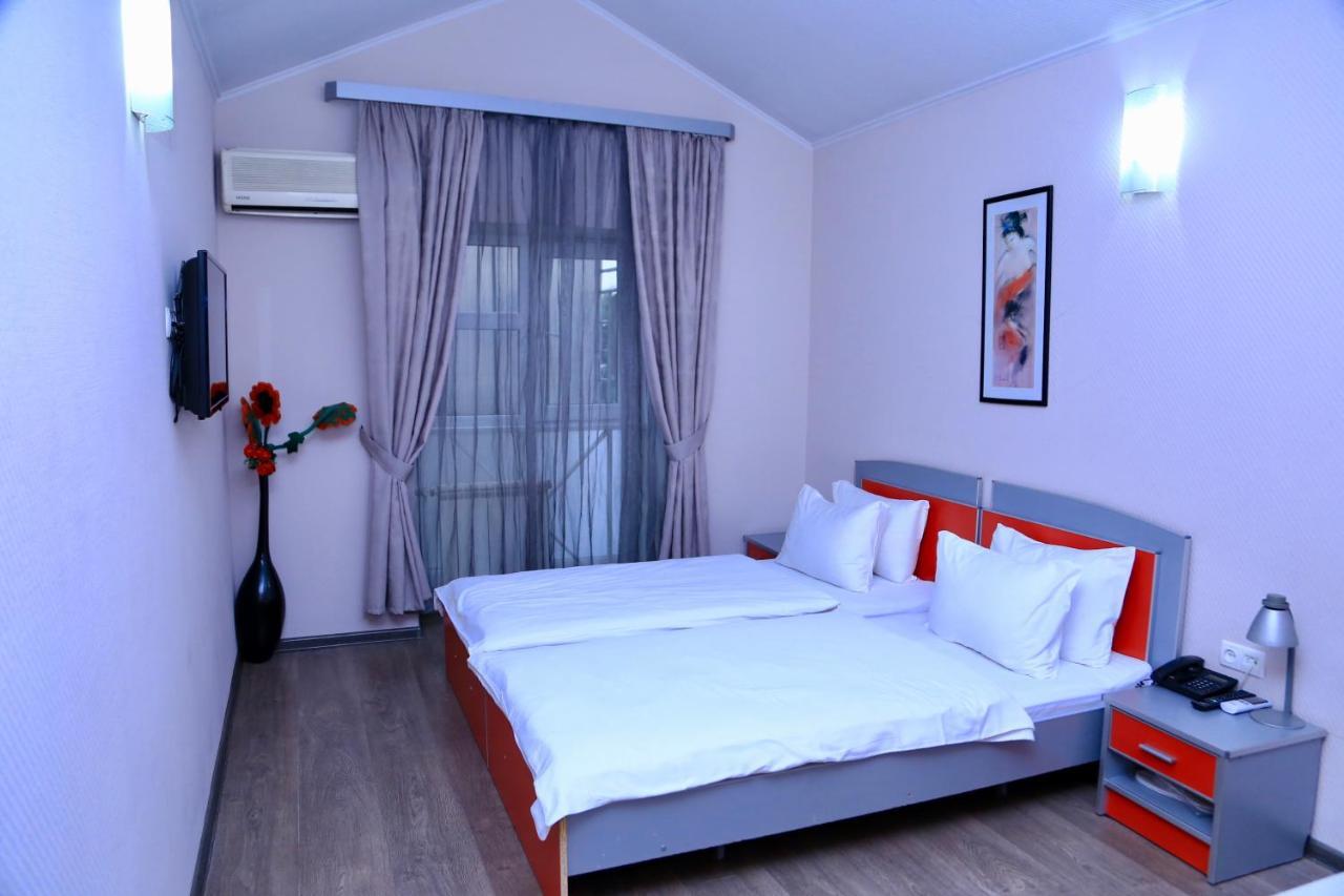 Taste Tbilisi Hotel Kültér fotó